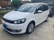 2011 Volkswagen Golf Touran