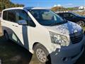 2011 Toyota Noah