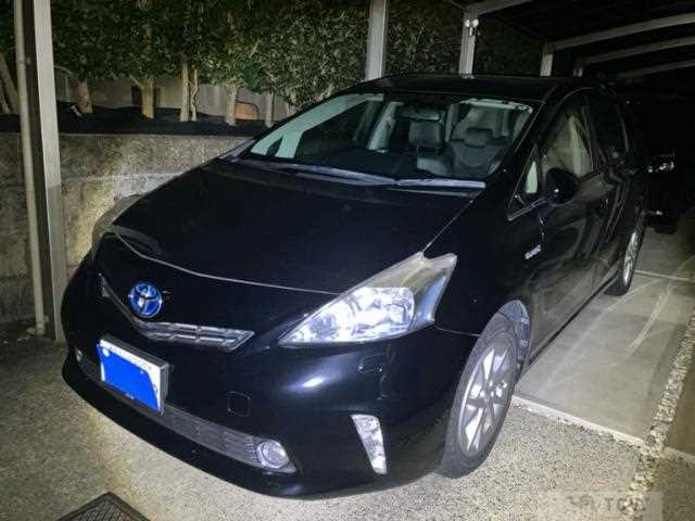 2013 Toyota PRIUS α
