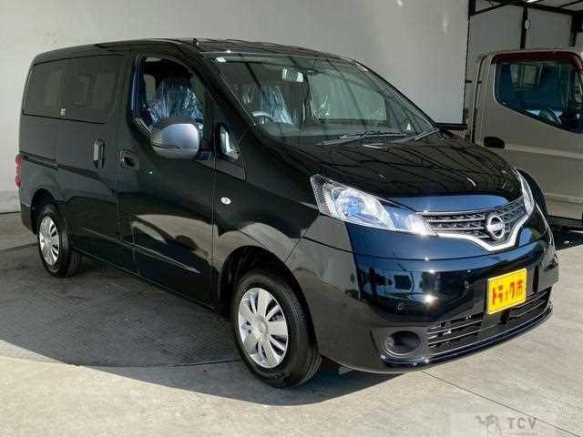 2025 Nissan NV200 VANETTE