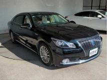 2014 Toyota Crown Majesta