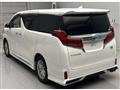 2019 Toyota Alphard Hybrid