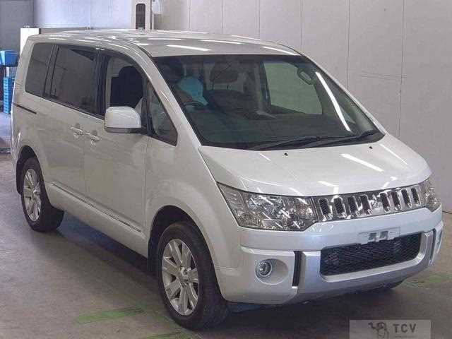 2018 Mitsubishi Delica D5