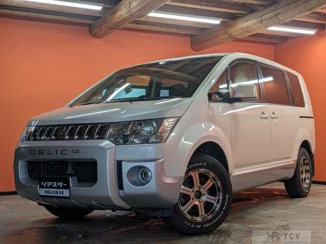 2012 Mitsubishi Delica D5