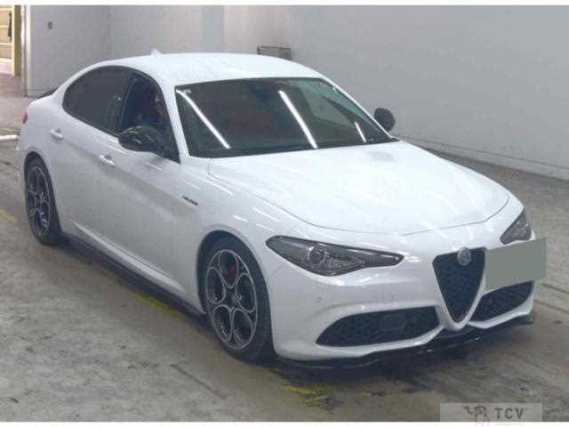 2025 Alfa Romeo Alfa Romeo Others