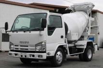 2013 Isuzu Elf Truck