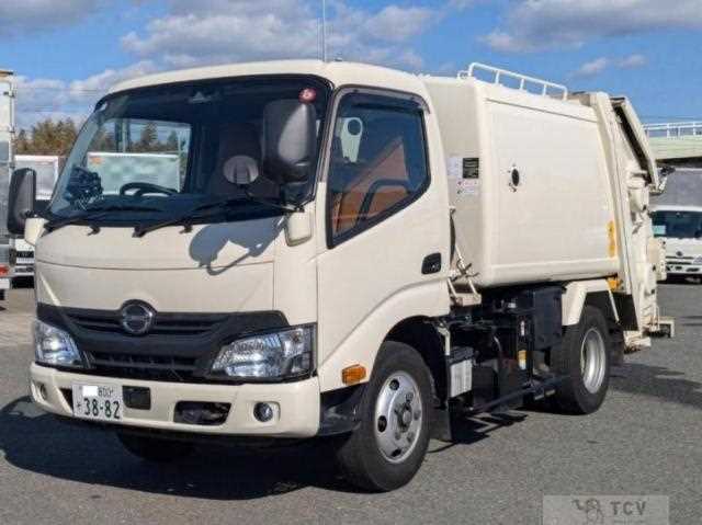 2017 Hino Dutro
