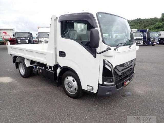 2024 Isuzu Elf Truck