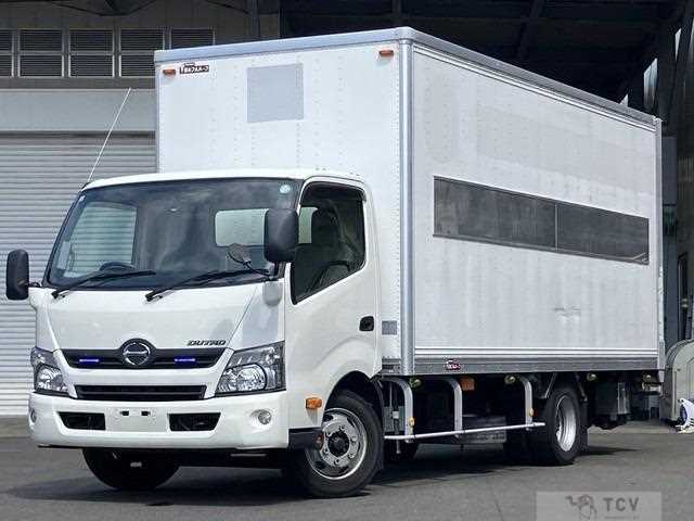 2017 Hino Dutro