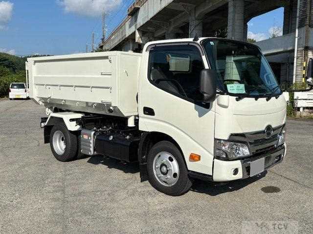 2024 Hino Dutro