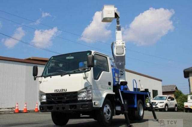 2015 Isuzu Elf Truck