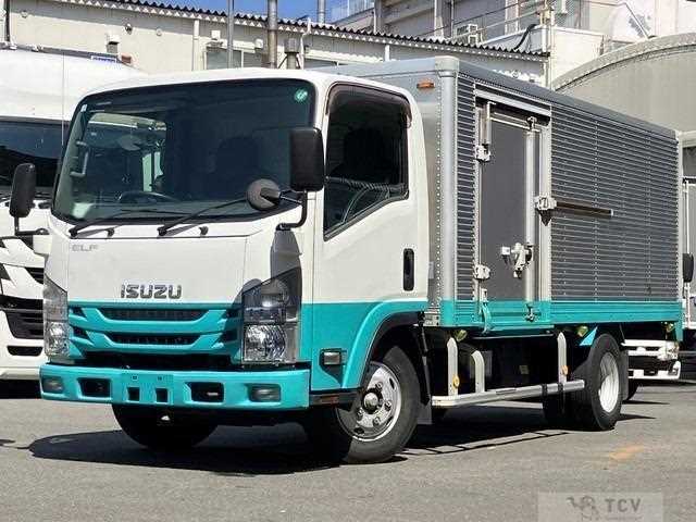2017 Isuzu Elf Truck