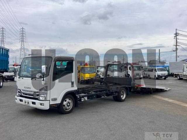 2020 Isuzu Elf Truck