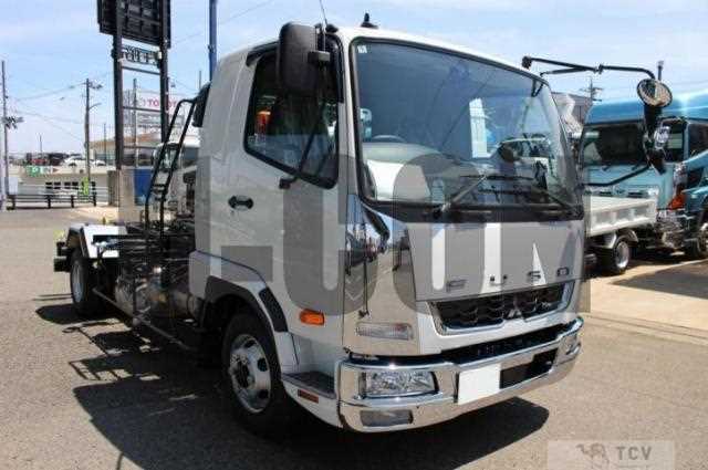 2025 Mitsubishi Fuso Fighter