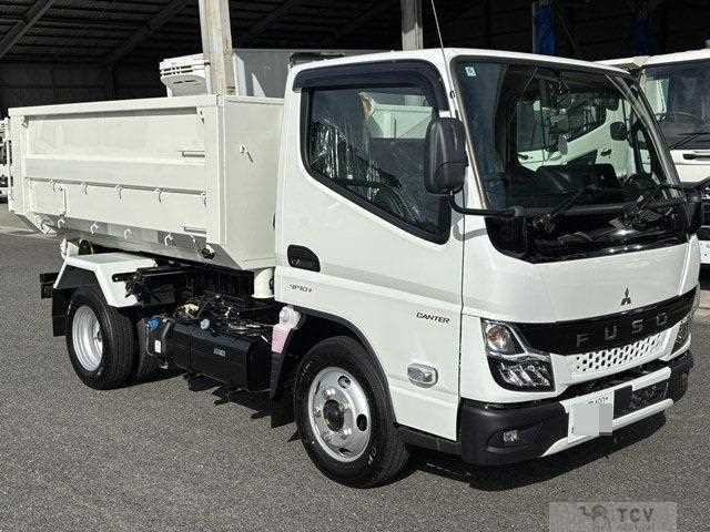 2025 Mitsubishi Fuso Canter