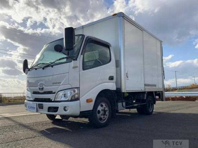 2022 Toyota Dyna Truck
