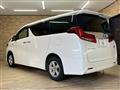 2019 Toyota Alphard Hybrid