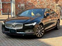 2022 Volvo S90