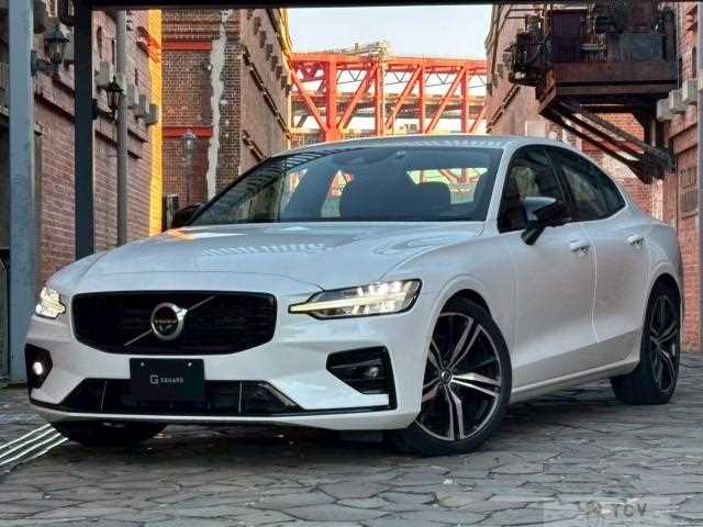 2022 Volvo S60