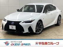 2021 Lexus IS