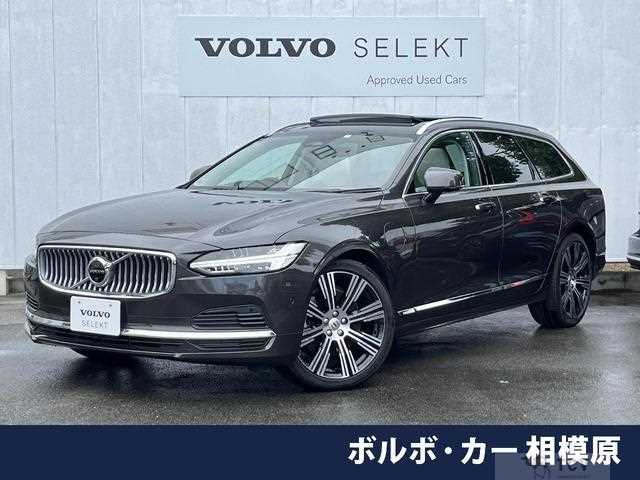 2022 Volvo V90