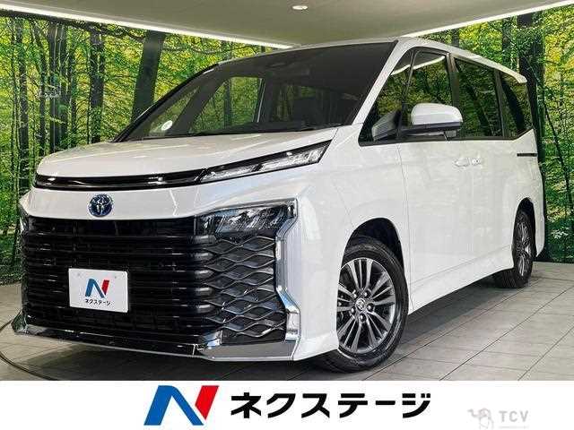2025 Toyota Voxy