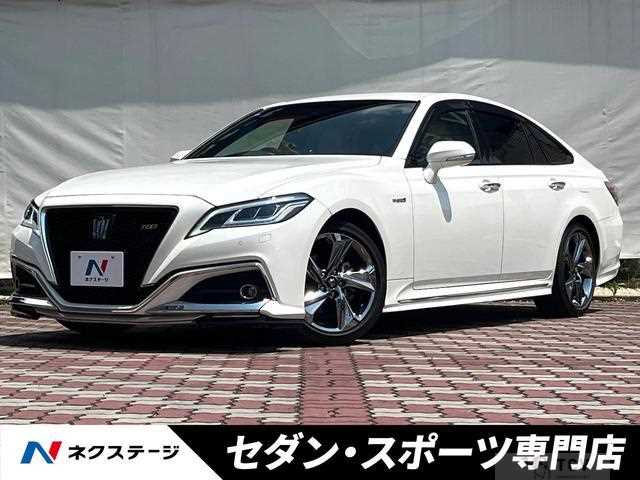 2018 Toyota Crown Hybrid