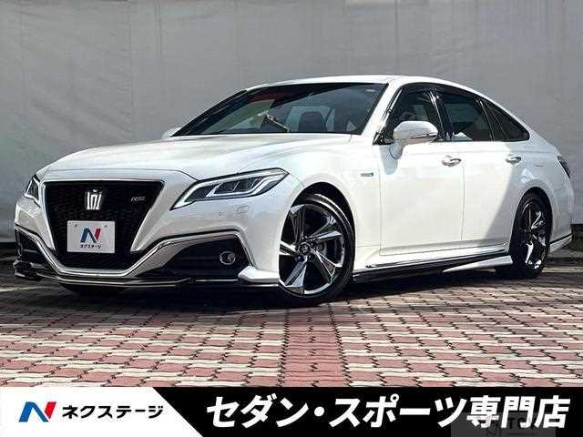 2019 Toyota Crown Hybrid