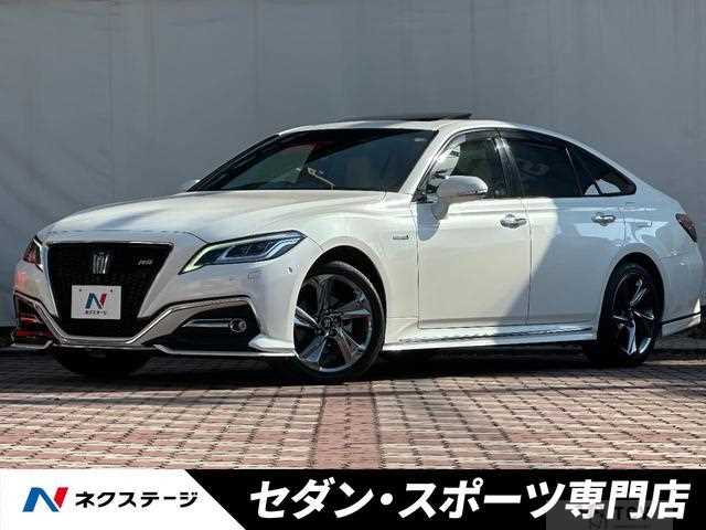 2018 Toyota Crown Hybrid