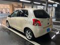 2005 Toyota Vitz
