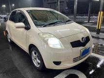 2005 Toyota Vitz