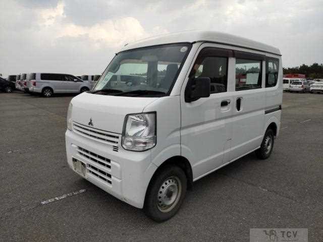 2017 Mitsubishi Minicab Van
