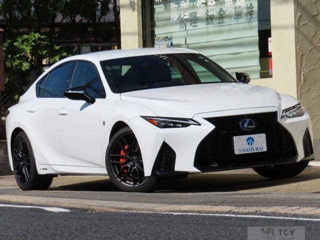 2022 Lexus IS