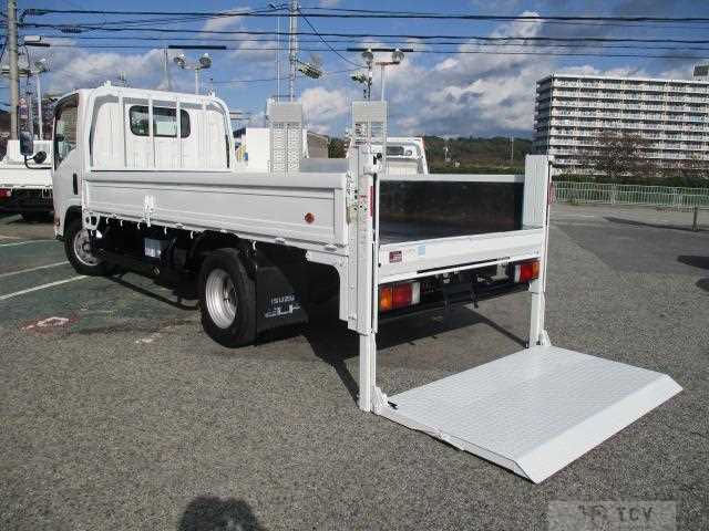 2015 Isuzu Elf Truck