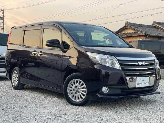 2014 Toyota Noah