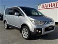 2009 Mitsubishi Delica D5