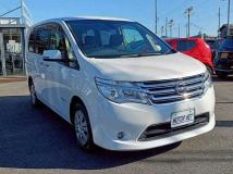 2015 Nissan Serena