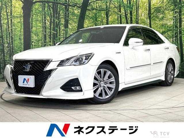 2016 Toyota Crown Hybrid