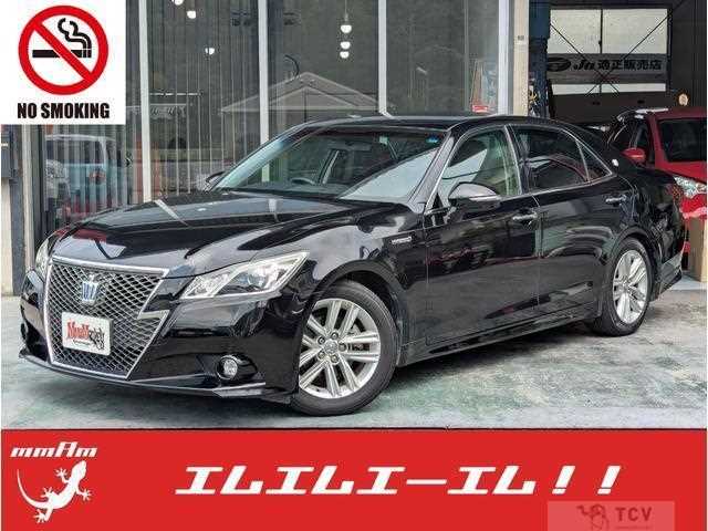 2013 Toyota Crown Hybrid