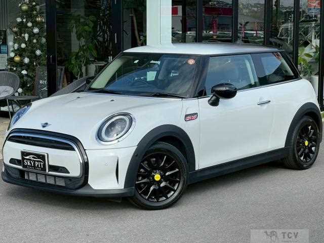 2023 BMW MINI