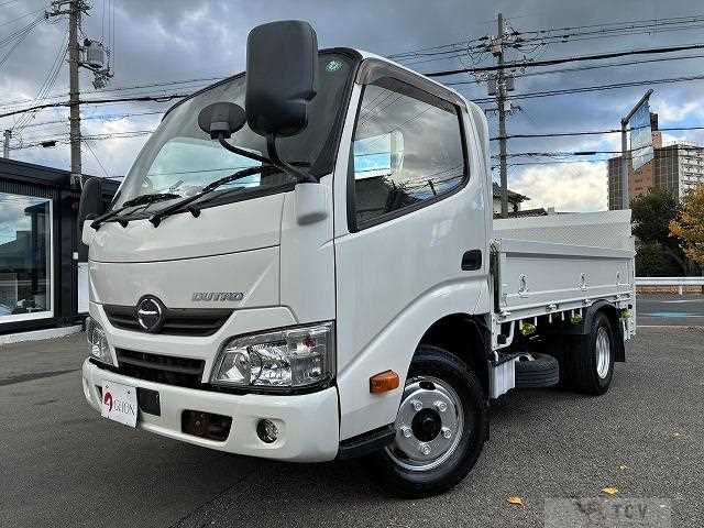 2016 Hino Dutro