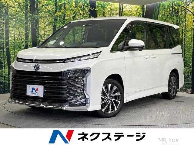 2022 Toyota Voxy
