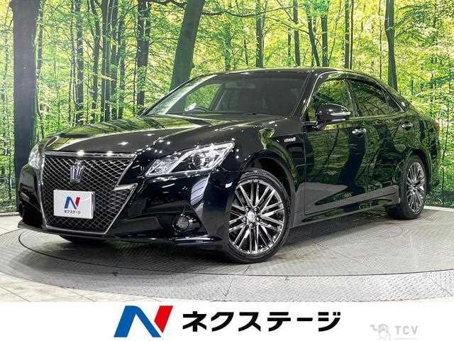 2015 Toyota Crown Hybrid