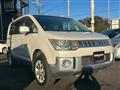 2010 Mitsubishi Delica D5