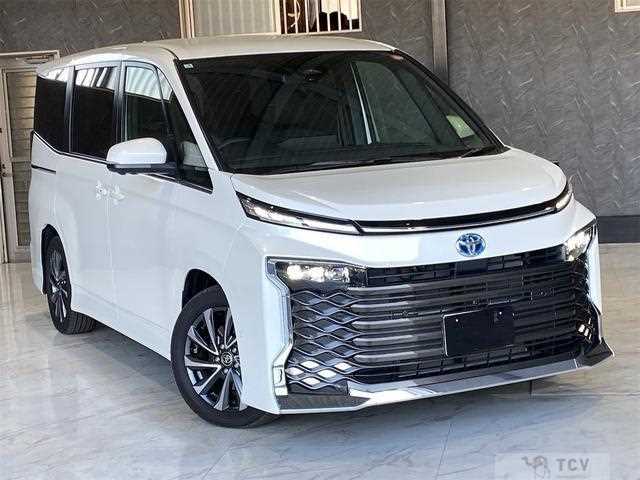 2025 Toyota Voxy