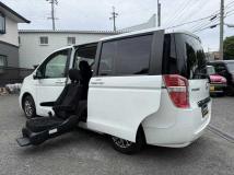 2013 Honda Step WGN