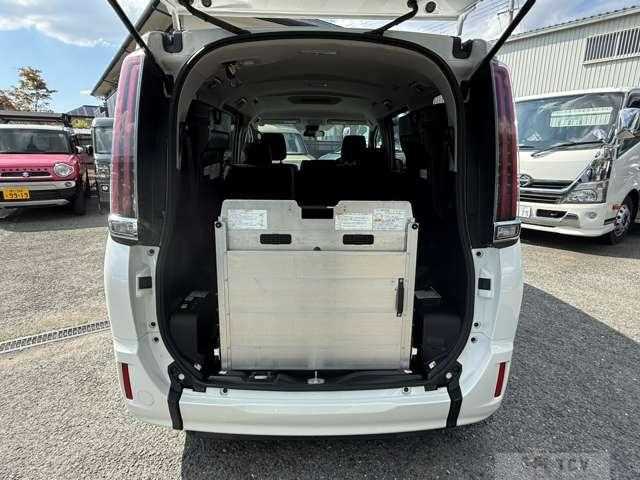 2018 Toyota Noah