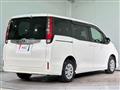 2016 Toyota Noah