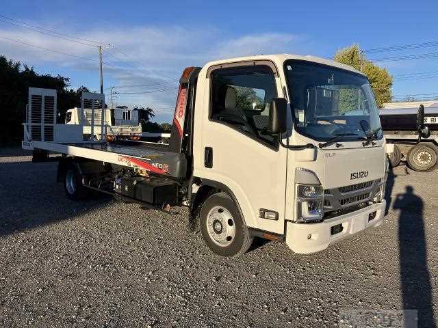 2022 Isuzu Elf Truck