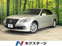 2013 Toyota Crown Hybrid